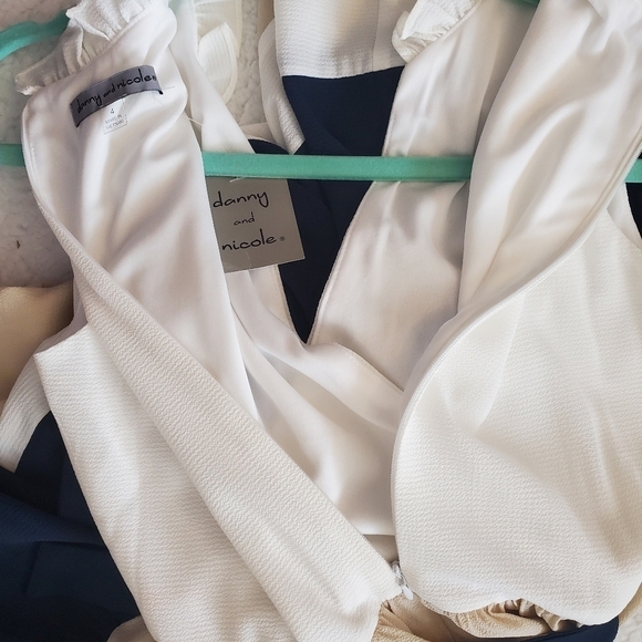 NWT Danny & Nicole Ruffle Sleeveless Colorblock  Fit and Flare Dress Size 4 - Picture 12 of 14